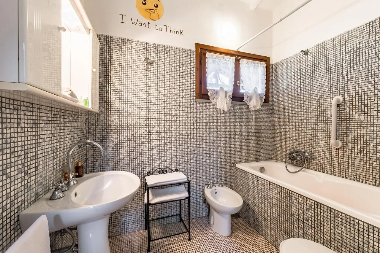 Tortuga Casa Vacanze スカルリーノ 0*,  イタリア